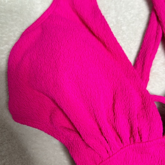 New Barbie neon Pink textured monokini in size Medium - Picture 2 of 5